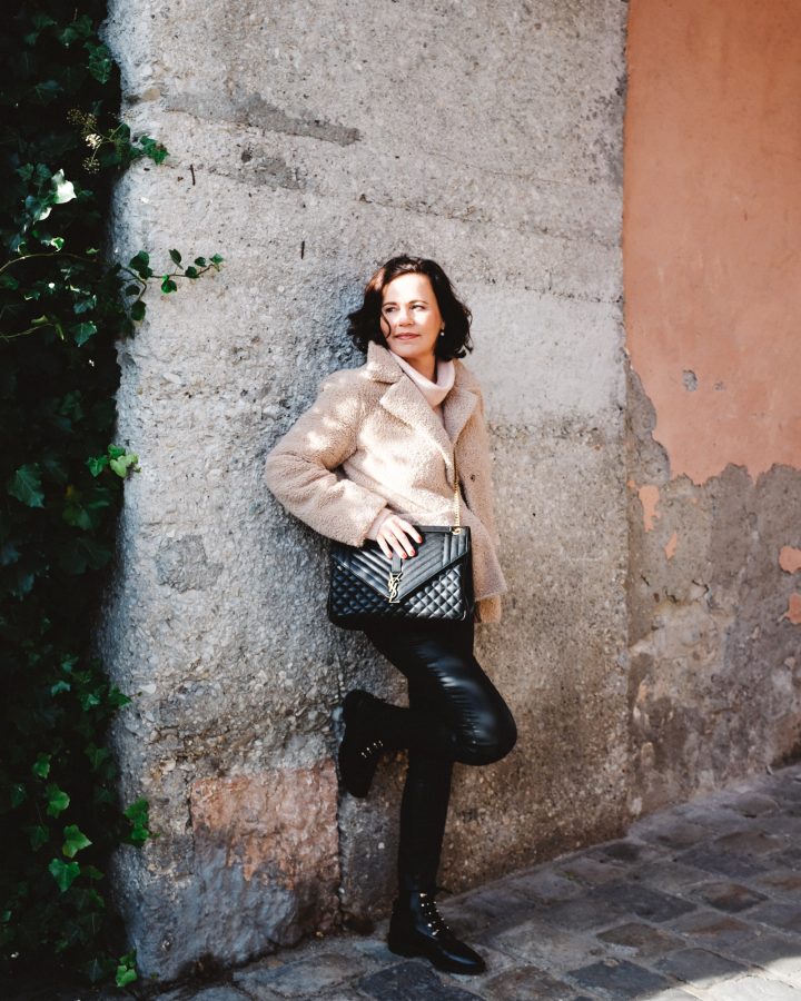 Unterwegs mit meiner neuen Tasche – ein modischer Spaziergang durch Hallein