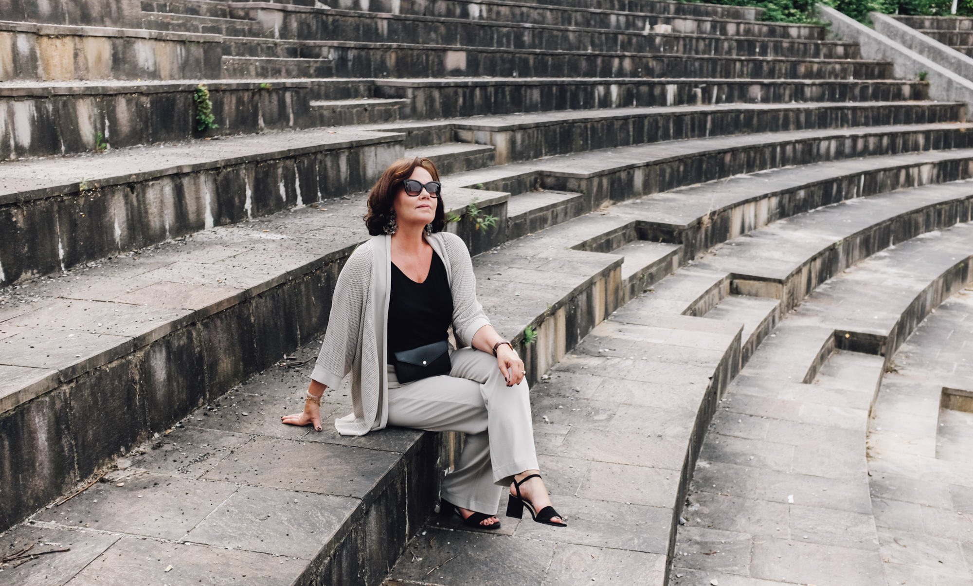 Mein Sommeroutfit mit Strickhose & eine süße Sünde: Schoko-Birnen-Tarte