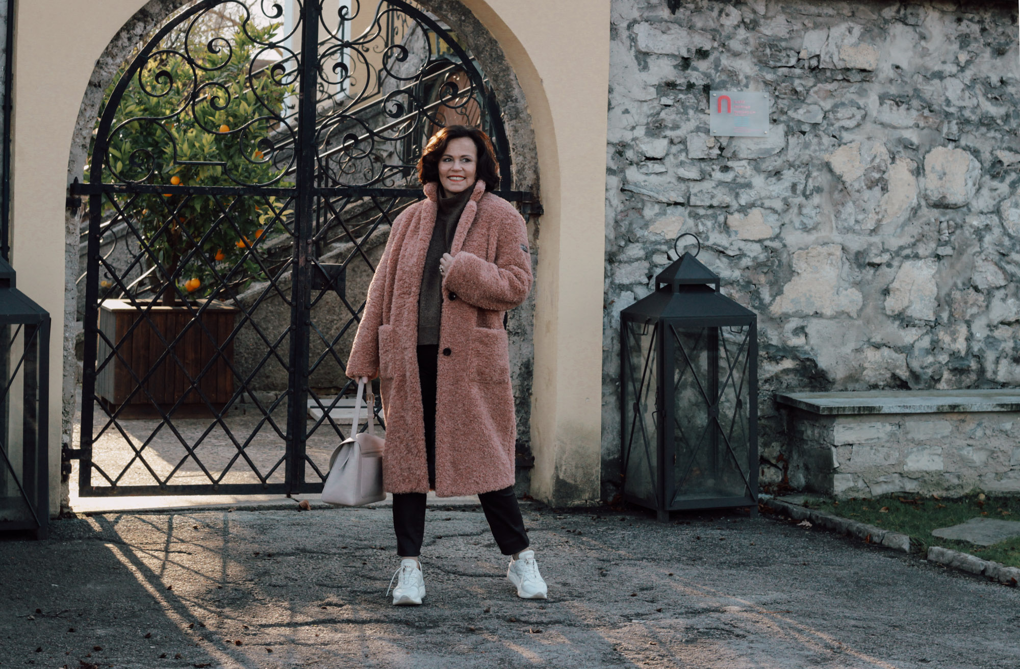 Outfit: Kalt ist es geworden, Zeit für einen warmen Teddy Mantel