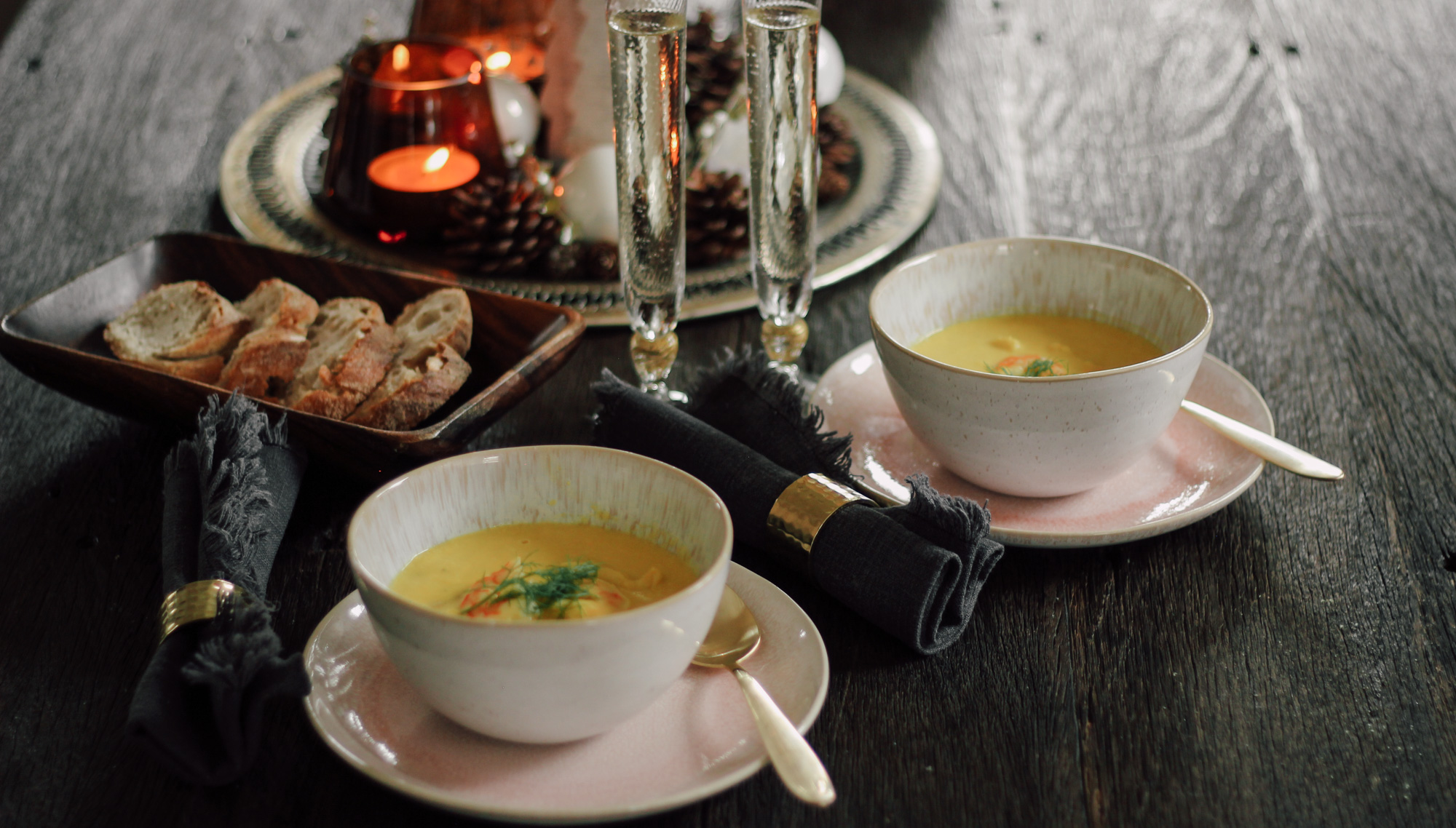 Mein Look für die Festtage & Rezept für eine feine Fischsuppe mit Safran und Estragon