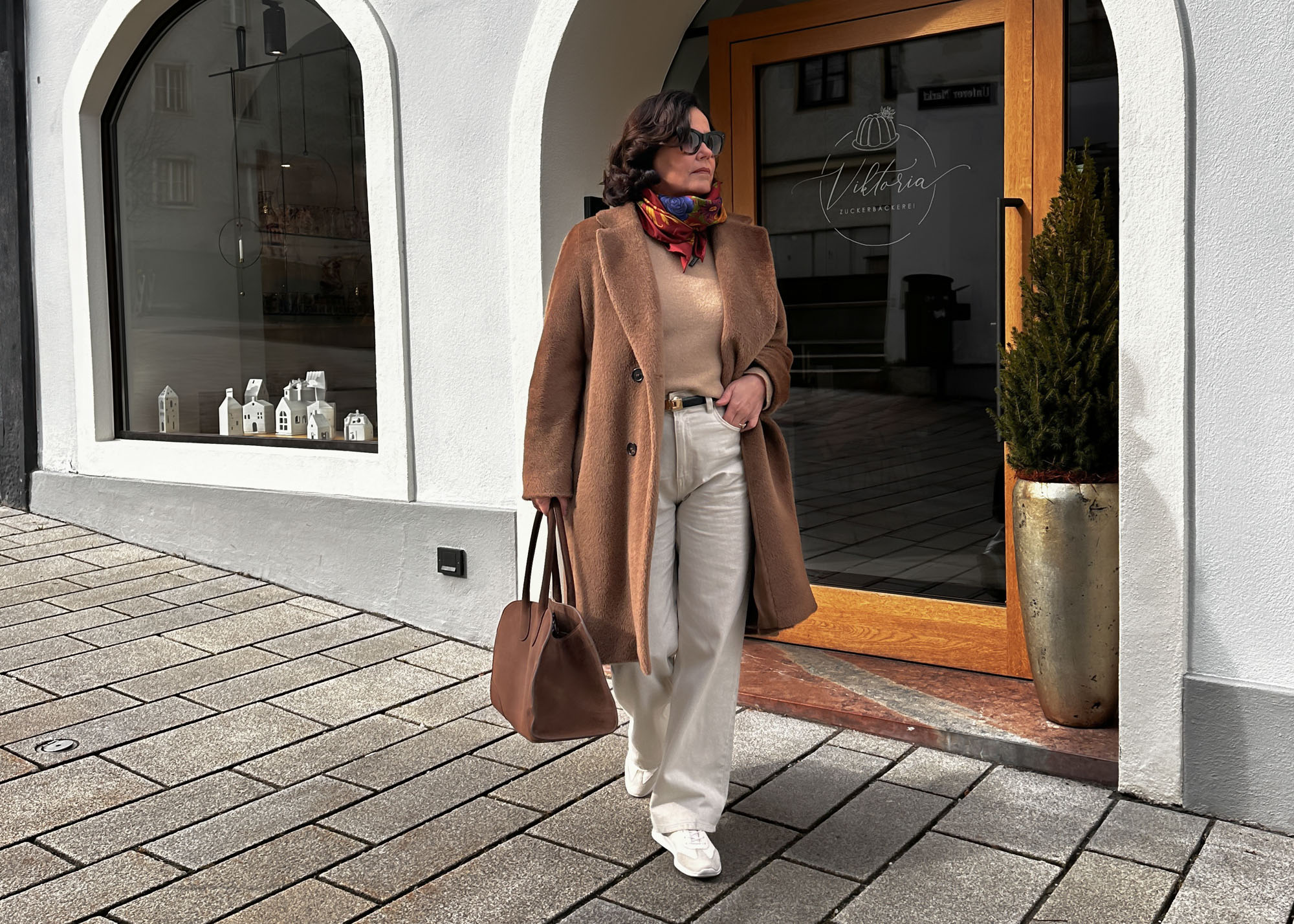 Casual Chic & sanfte Naturtöne – zeitlose Looks zwischen Winter und Frühling